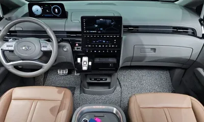 Hyundai Staria 2023, 107671 км, за 22267.46 USD - фото 7