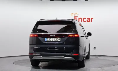 Kia Canival 2023, 38069 км, за 20217.93 USD