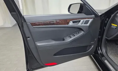 Hyundai Genesis 2016, 163594 км, за 6435.67 USD - фото 24