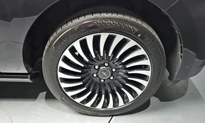 Lincoln Navigator 2019, 105569 км, за 30855.63 USD
