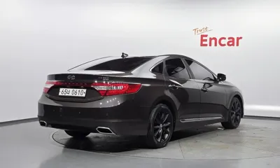 Hyundai Grandeur 2016, 177195 км, за 4495.12 USD