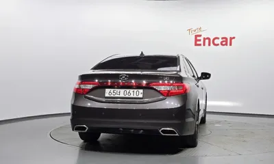 Hyundai Grandeur 2016, 177195 км, за 4495.12 USD