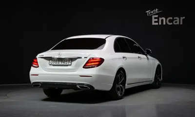 Mercedes-Benz E-Class 2020, 60482 км, за 16345.02 USD