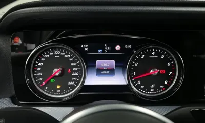 Mercedes-Benz E-Class 2020, 60482 км, за 16345.02 USD - фото 8