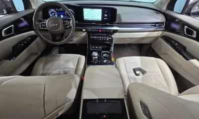 Kia Canival 2023, 33793 км, за 26865.46 USD - фото 7