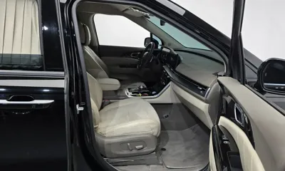 Kia Canival 2023, 33793 км, за 26865.46 USD - фото 11