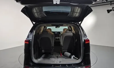 Kia Canival 2023, 33793 км, за 26865.46 USD - фото 20