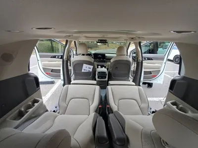 Kia Canival 2026, 830 км, за 13505.09 USD - фото 8