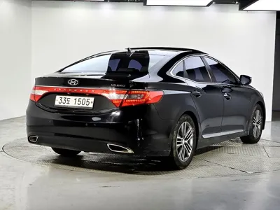 Hyundai Grandeur 2014, 167735 км, за 2835.8 USD