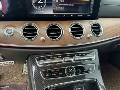 Mercedes-Benz E-Class 2020, 82874 км, за 20283.58 USD