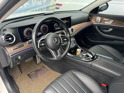 Mercedes-Benz E-Class 2020, 82874 км, за 20283.58 USD - фото 7