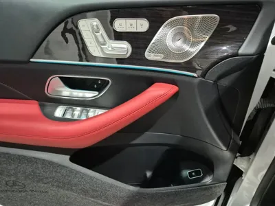 Mercedes-Benz GLE-Class 2023, 2981 км, за 57897.53 USD - фото 9