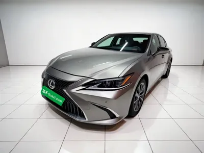 Lexus ES · 2019 год