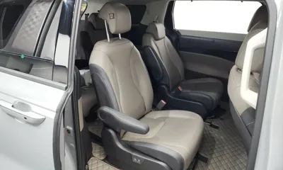 Kia Canival 2024, 37021 км, за 27947 USD - фото 12