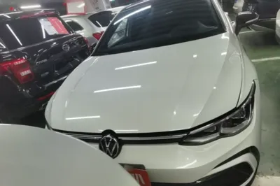 Volkswagen Golf 2023, 19900 км, за 17388 USD