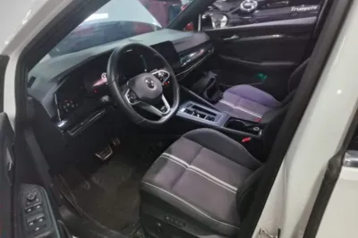 Volkswagen Golf 2023, 19900 км, за 17388 USD - фото 17