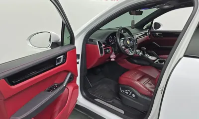 Porsche Cayenne 2019, 92385 км, за 34521.19 USD - фото 10