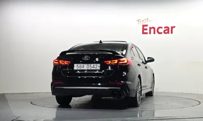 Hyundai Avante 2017, 134795 км, за 6505.17 USD