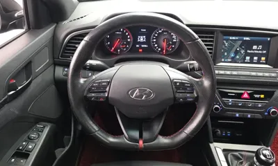 Hyundai Avante 2017, 134795 км, за 6494.18 USD - фото 13