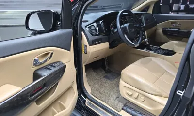 Kia Canival 2019, 59696 км, за 15951.16 USD - фото 11