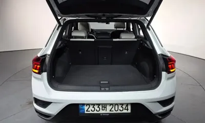 Volkswagen T-Roc 2022, 124625 км, за 15064.42 USD - фото 20