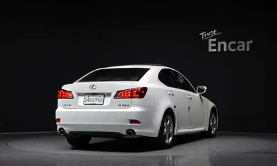 Lexus IS 2010, 93998 км, за 4459.86 USD