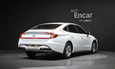 Hyundai Sonata 2020, 75585 км, за 8009.37 USD