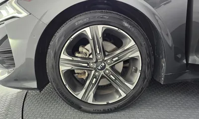 Kia K5 2020, 122647 км, за 11487.46 USD