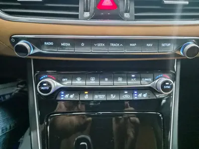 Hyundai Grandeur 2018, 89401 км, за 9432.74 USD - фото 14
