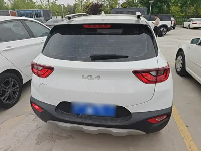 Kia kx1 Stonic 2021, 25800 км, за 11543 USD