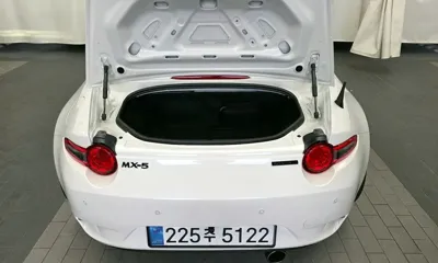 Mazda MX-5 Miata 2021, 20640 км, за 19640.03 USD - фото 20