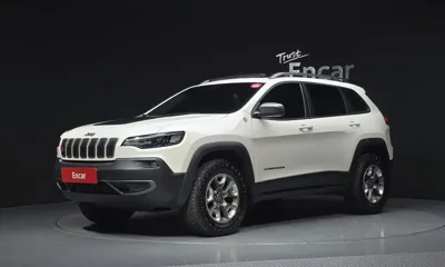 Jeep Cherokee · 2019 год