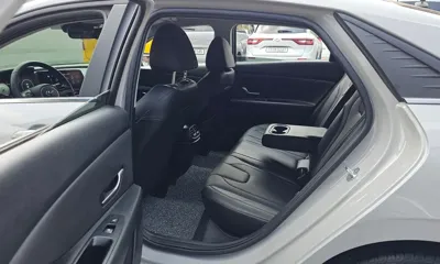 Hyundai Avante 2021, 4812 км, за 13088.49 USD - фото 12