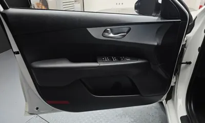 Kia K3 2022, 60399 км, за 10371.54 USD - фото 24