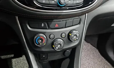 ChevroletGMDaewoo Trax 2020, 72280 км, за 6695.55 USD - фото 17