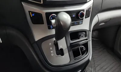 Hyundai Starex 2016, 122153 км, за 7293.09 USD - фото 9