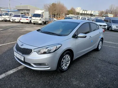 Kia K3 · 2015 год