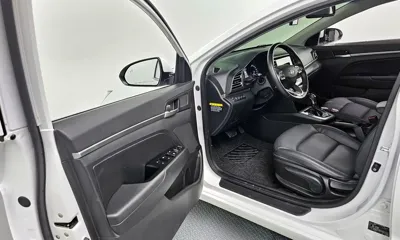 Hyundai Avante 2020, 70139 км, за 9184.01 USD - фото 10