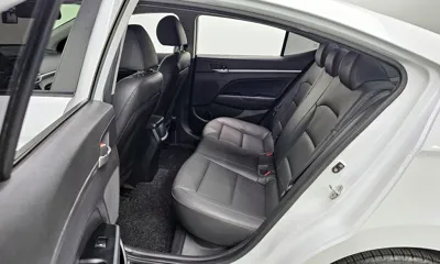 Hyundai Avante 2020, 70139 км, за 9184.01 USD - фото 11