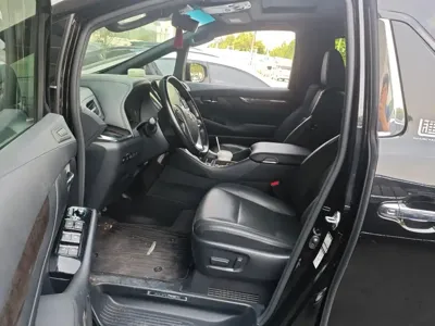 Toyota Alphard 2021, 40000 км, за 82338 USD
