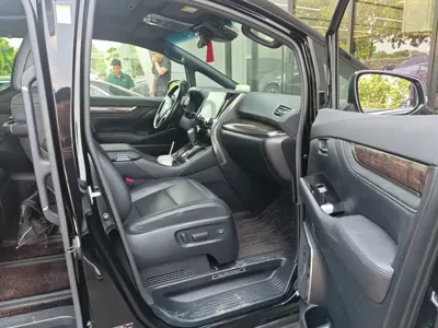Toyota Alphard 2021, 40000 км, за 82338 USD - фото 8