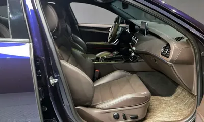 Kia Stinger 2019, 92997 км, за 12940.09 USD - фото 11