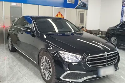 Mercedes-Benz E-Class 2023, 31600 км, за 47326 USD