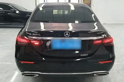 Mercedes-Benz E-Class 2023, 31600 км, за 47326 USD