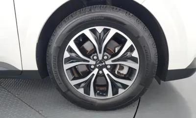 Kia Canival 2023, 49585 км, за 15622.95 USD