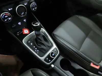 Hyundai Venue 2020, 80808 км, за 8131.68 USD - фото 9