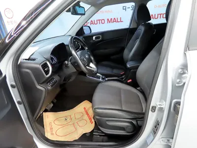 Hyundai Venue 2020, 80808 км, за 8131.68 USD - фото 10
