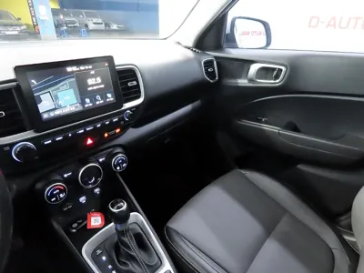 Hyundai Venue 2020, 80808 км, за 8131.68 USD - фото 14