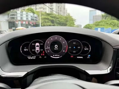 Porsche Panamera 2024, 14000 км, за 120526.19 USD - фото 6