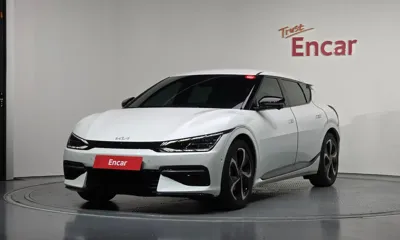 Kia EV6 · 2023 год